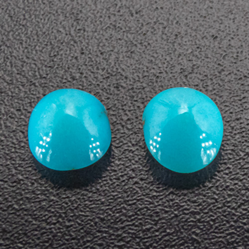 Turquoise from Iran. 0.49 Carat. Cabochon Oval, opaque