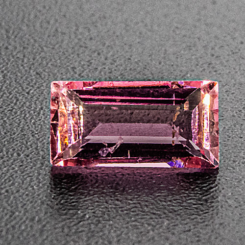 Tourmaline (Rubellite) from Brazil. 1 Piece. Baguette, small inclusions