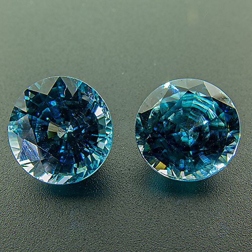 Zircon (Starlite) from Cambodia. 6.8 Carat. The deeper of the stones stones has two minute chips at crown facets above the girdle.
Visible in video on 2 o´clock and 11 o´clock position.
Can be hidden in a bezel setting.